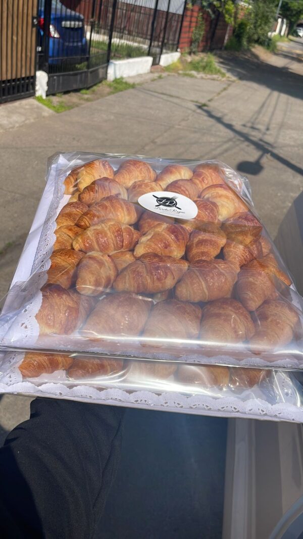 100 Mini croissant horneados PARA RELLENAR - Imagen 2